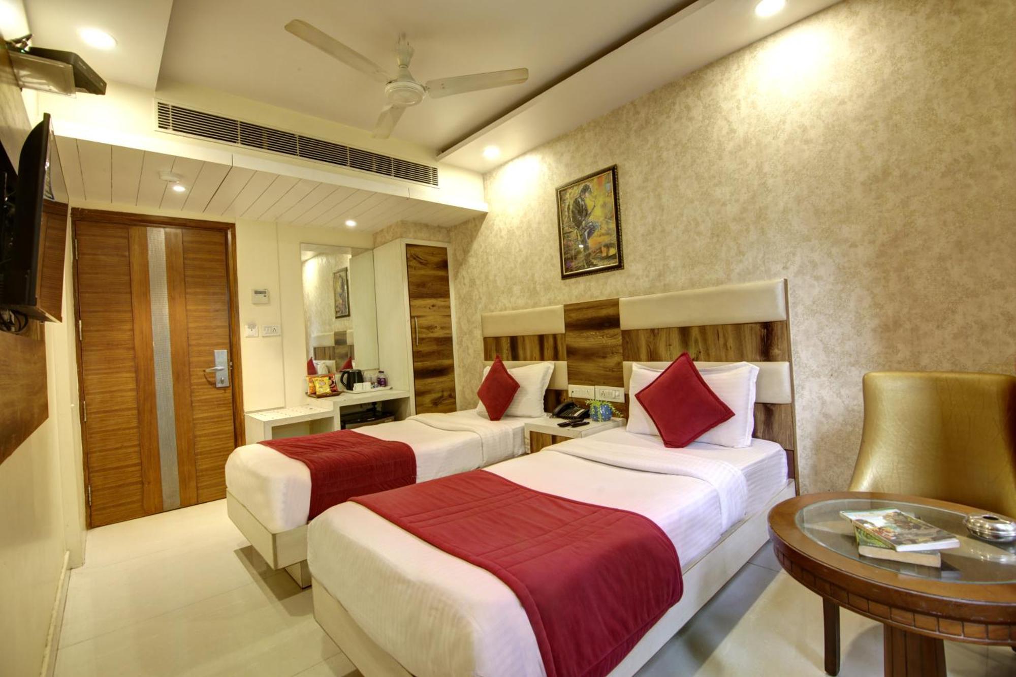 The Shanti Plaza - Új-Delhi Kültér fotó