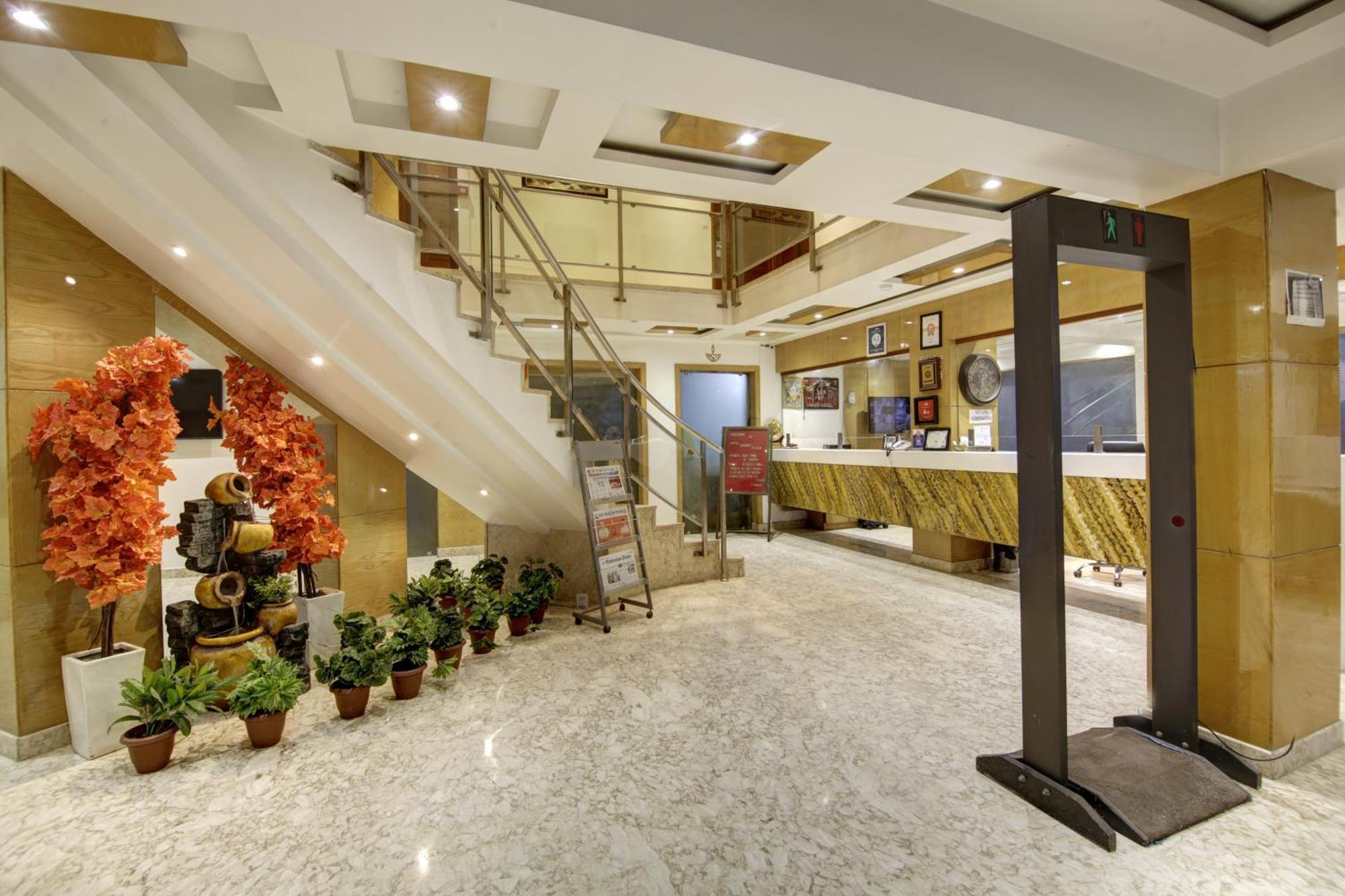 The Shanti Plaza - Új-Delhi Kültér fotó