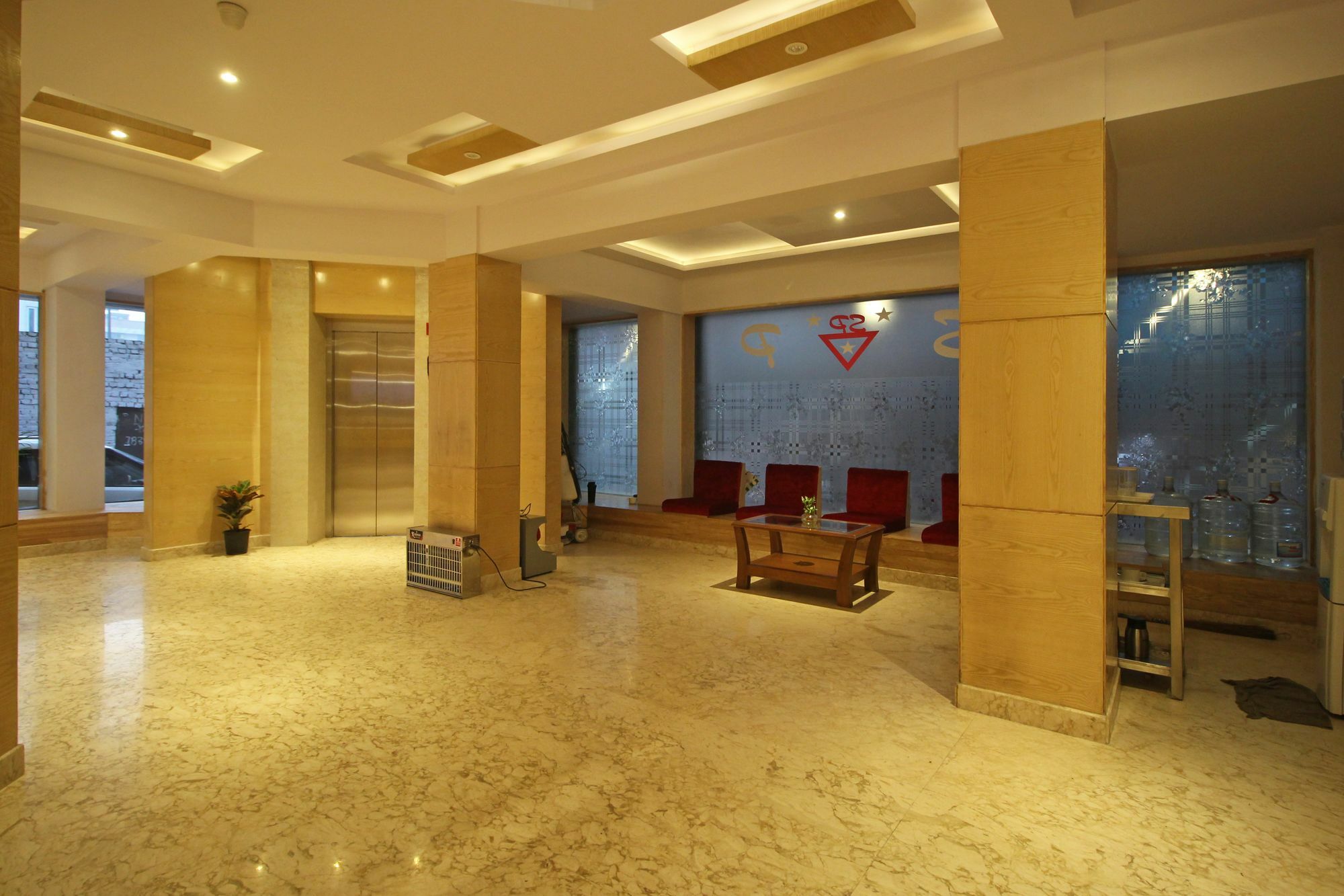 The Shanti Plaza - Új-Delhi Kültér fotó
